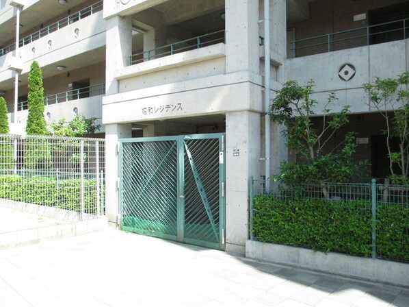 SHOUWA RESIDENCEの物件外観写真